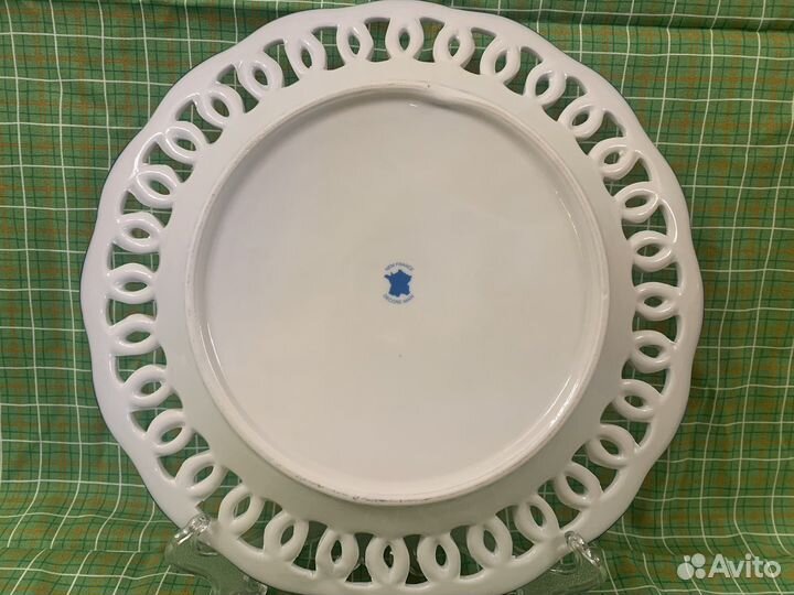 Сувенирные тарелки