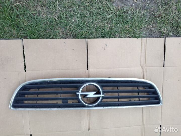 Решетка opel zafira A
