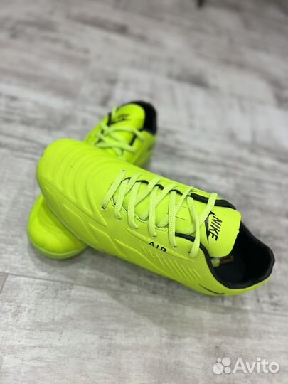 Бутсы футбольные сороконожки детские