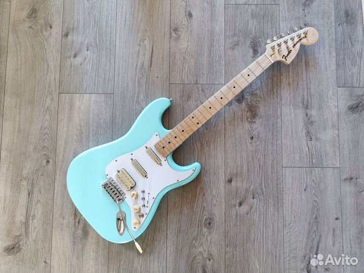 Электрогитара fender stratocaster (реплика)
