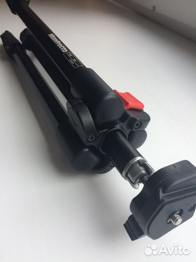 Штатив для фотоаппарата manfrotto