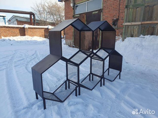 Дровница уличная