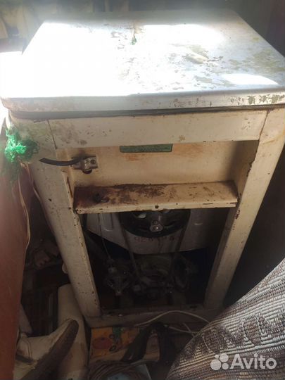 Стиральная машина Урал 10 и Урал 4