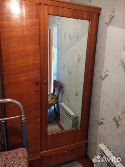 Шифоньер старинный