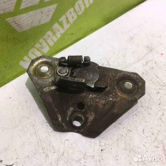 Замок багажника Фольксваген Транспортер Т2 Т3 79