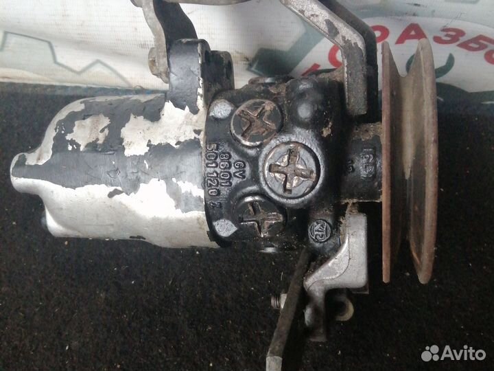 Насос гур Audi 100 C3