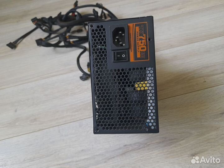 Блок питания corsair tx750w