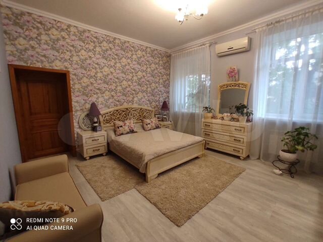 4-к. квартира, 100 м², 2/4 эт.