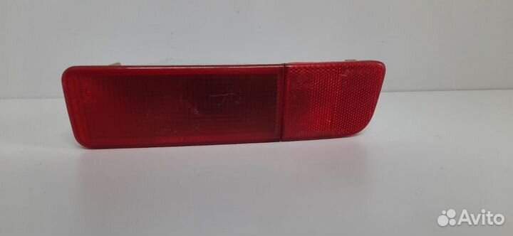 Фонарь задний в бампер правый Mitsubishi Outlander