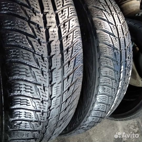 Nokian Tyres WR SUV 3 235/55 R19