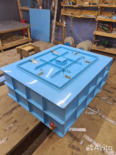 Ёмкость контейнер для перевозки живой рыбы 1600 л