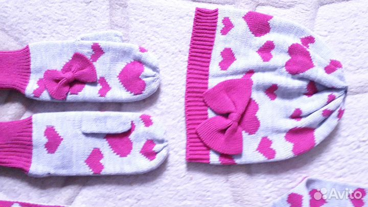 Новый комплект - шапка, шарф,варежки