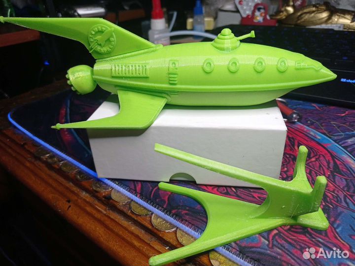 Planet express Футурама корабль