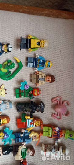 Разные фигурки лего