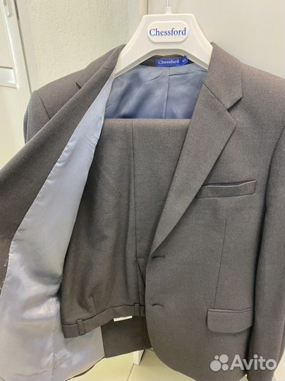 Брючный костюм