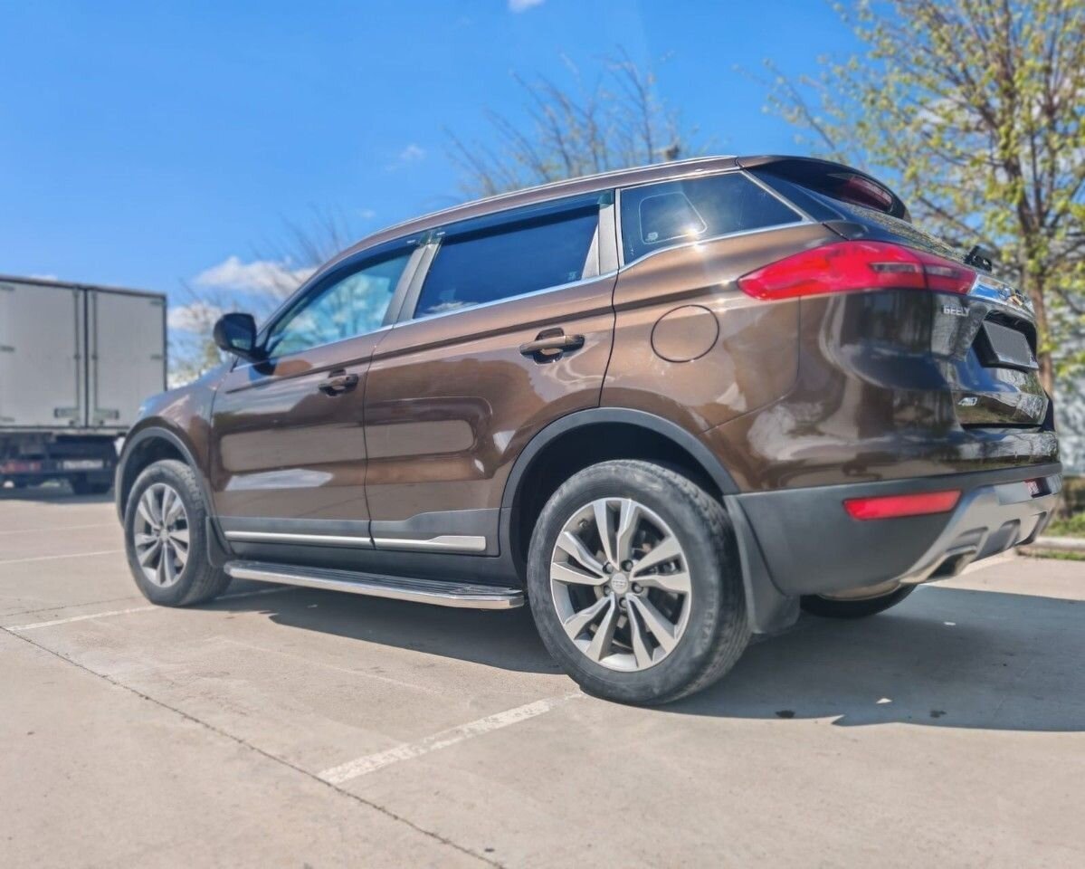 Geely Atlas: фото владельца