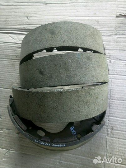 Тормозные колодки, новые 4шт