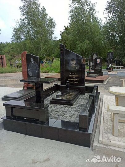 Гранитные памятники