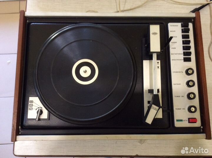 Проигрыватель винила Рондо 204 стерео