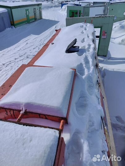 Полуприцеп бензовоз УралСпецТранс 94651 L, 2014