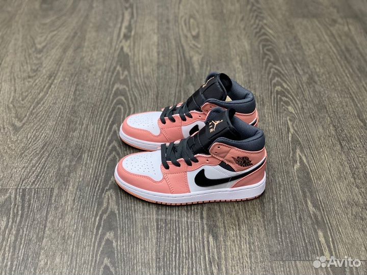 Кроссовки Air Jordan 1 Pink Quartz (36-40)