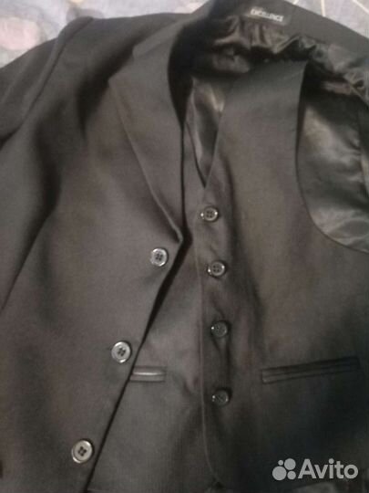 Школьный костюм