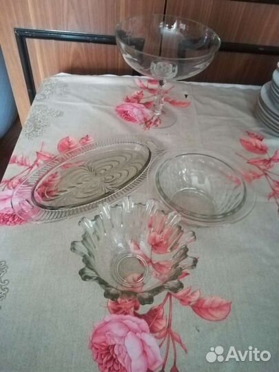 Ваза, конфетницы, кружки хрустальные