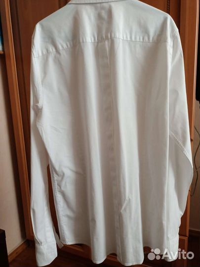 Продам школьные рубашки 4 шт