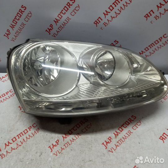 Фара галогеновая передняя правая Volkswagen Golf 5