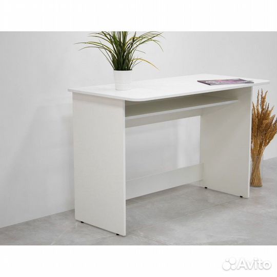 Стол письменный новый