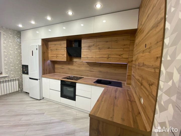 Кухня на заказ с подсветкой