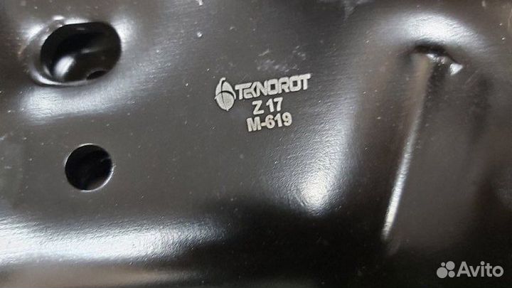 Рычаг подвески передний левый Mercedes V-Class