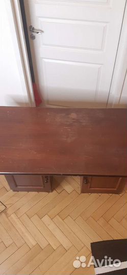 Тумба со столешницей шпона красного дерева