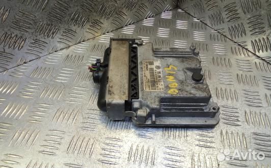 Блок управления двс skoda octavia A5 (BBN13PC01)