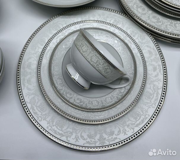 Набор столовой посуды на 6 персон