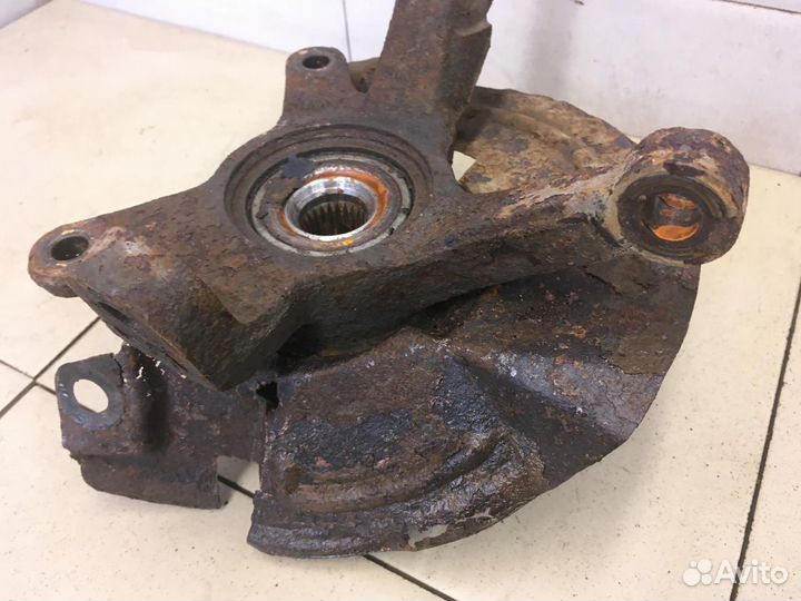 Кулак поворотный передний правый Getz 2002-2010