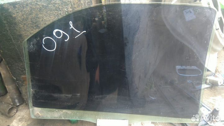 Стекло задней правой левой двери Ford Mondeo II