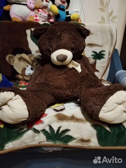 Плюшевый медведь