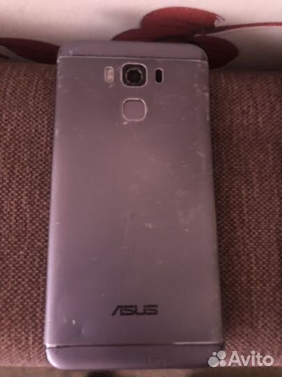 Мобильные телефоны на запчасти