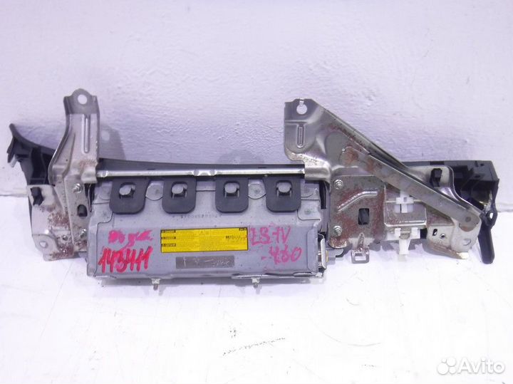 Подушка безопасности колен водителя 7390050050C0