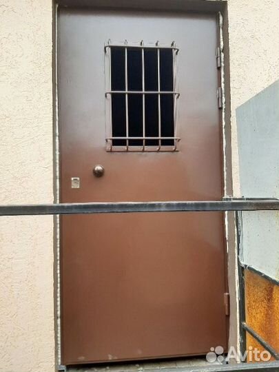 Дверь стальная на карман(тамбур)