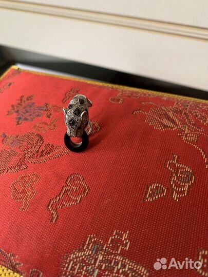 Серьги Роберто браво