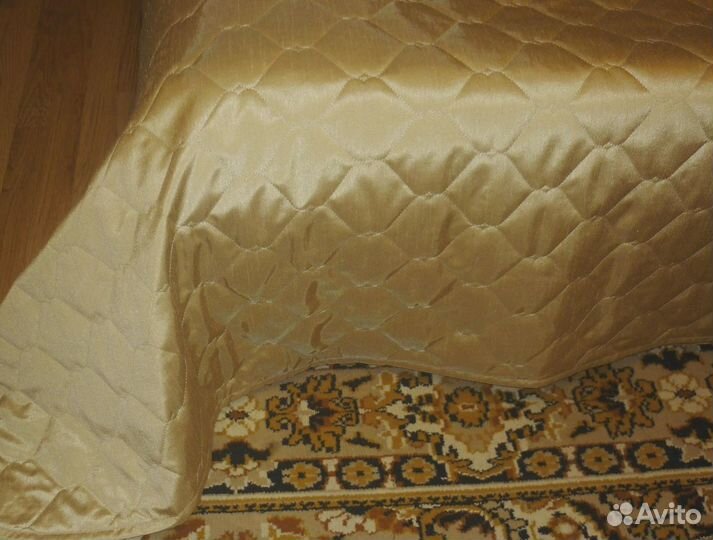 Покрывало - плед золотистый стеганный Новый 2шт