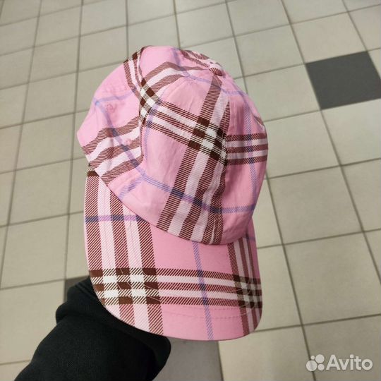 Кепка Burberry розовая