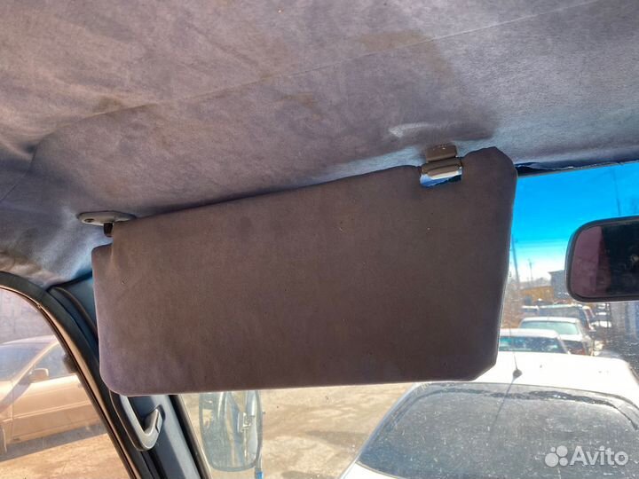 Солнцезащитные козырьки Nissan Homy 4