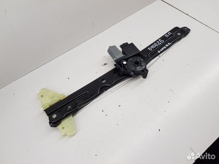 Стеклоподъемник электрический передний правый