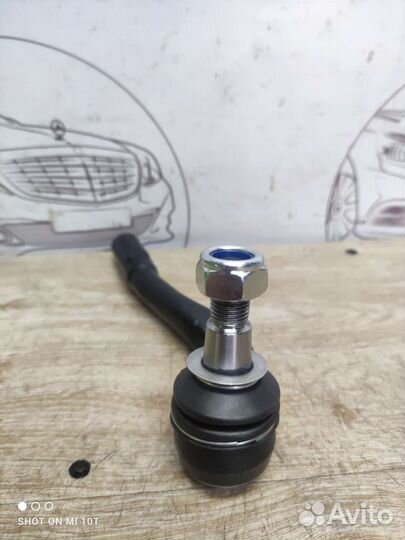 Рулевой наконечник левый мерседес w204