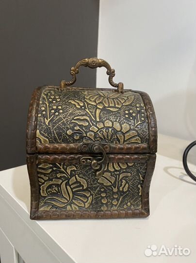 Сундучек, шкатулка