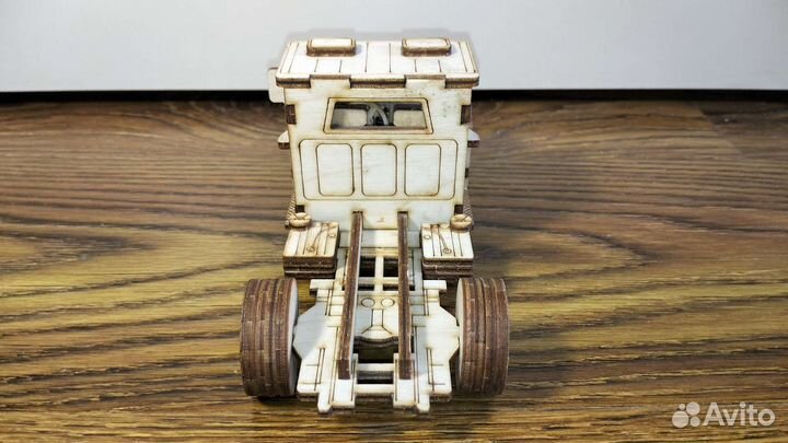 Сборная деревянная модель treonio машинка