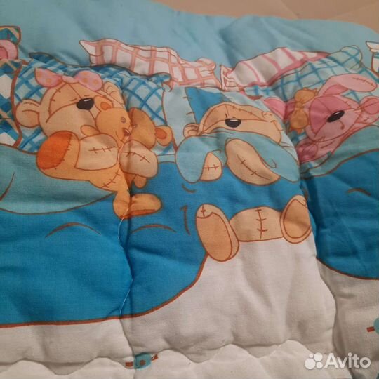 Детское одеяло в кроватку 110см х 140см б/у